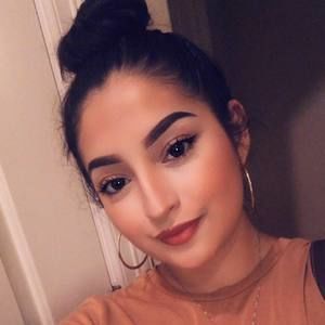 Meet your Posher, Rainelle